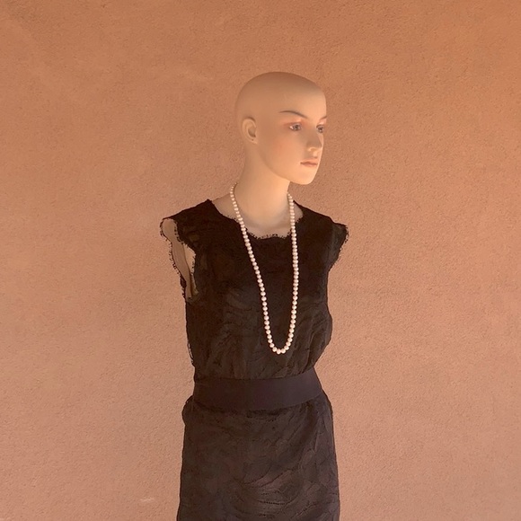 Currently Consigned Emilio Pucci Colonial Lace Dress Like New! US 8, IT 42 - Picture 12 of 13